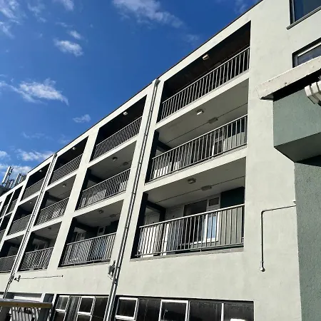 Atlantic Apartotel 3* バンドラン