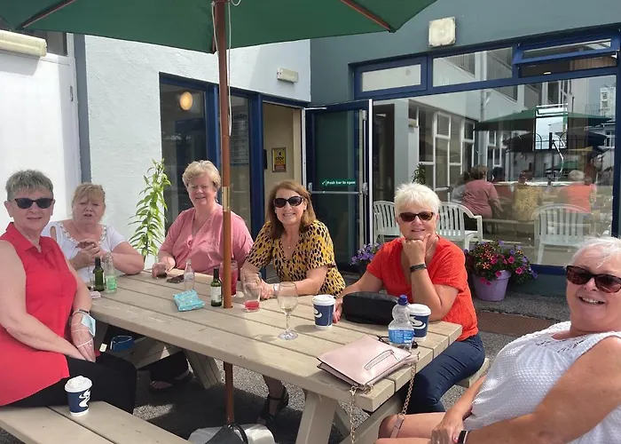 アパートホテル Atlantic Apartotel バンドラン