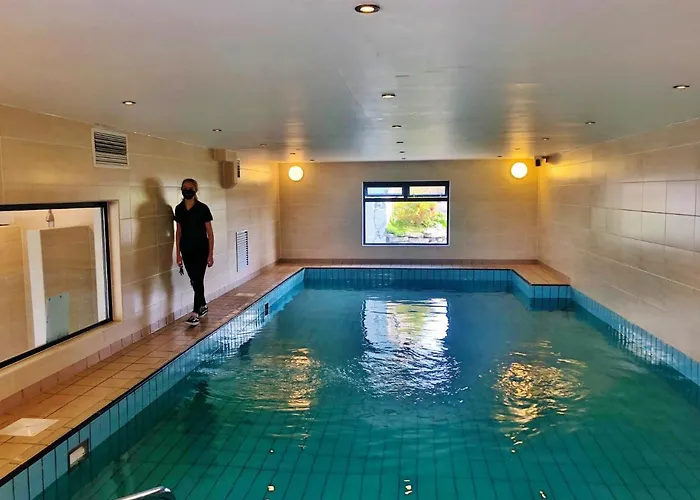 Atlantic Apartotel アパートホテル バンドラン